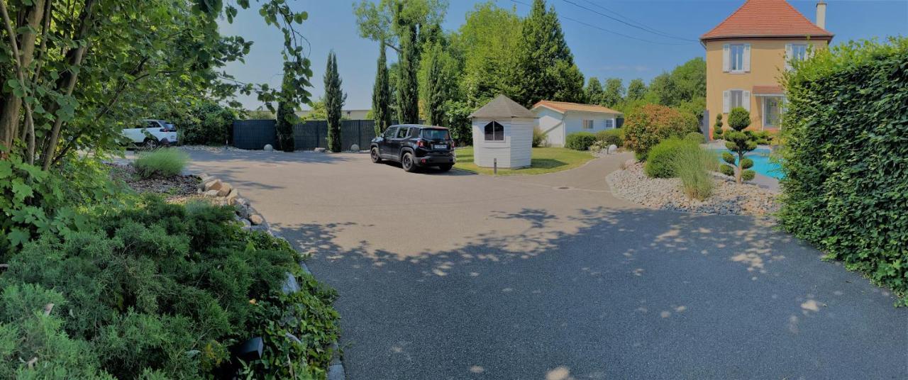 Aparthotel Les Rives Des Habsbourg Ensisheim Zewnętrze zdjęcie
